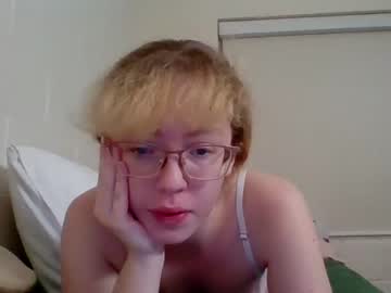 girl
        blonde_katie cam image #2958410