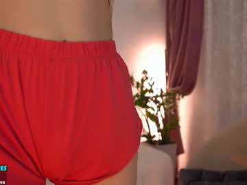 girl
        sweety_rinushka_ cam image #5344683