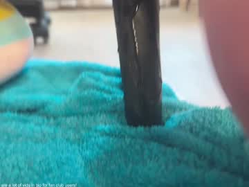 girl
        honey_sunshine cam image #6681084