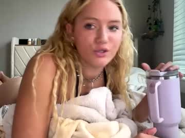 girl
        sweetbrittaniexox cam image #6561470