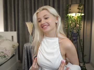 girl
        esmehathorne cam image #4911991