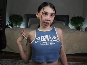 girl
        zarascarlett cam image #6019043