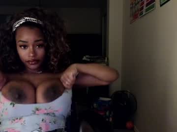 girl
        napudi1 cam image #2069146