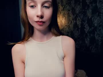 girl
        melojade cam image #5103492