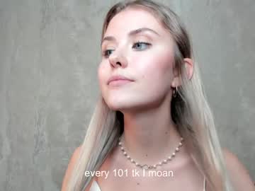 girl
        steffanie_blue cam image #2632282