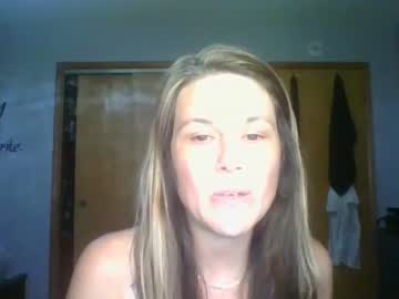 girl
        juicyfruit71068 cam image #2174575
