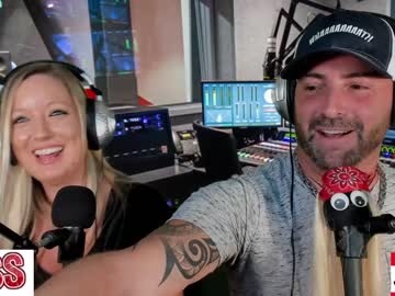 couple
        whaaaaaaaat cam image #2815239