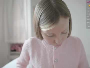 girl
        pureangeldolores cam image #3091067