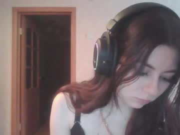 girl
        dawndollins cam image #6265997
