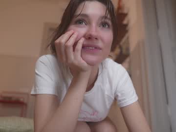 girl
        mia_elfie cam image #5934866