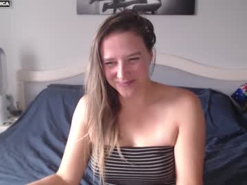 girl
        bluexstacey cam image #4439057