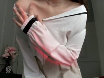 girl
        bella_sweetyyy cam image #145574