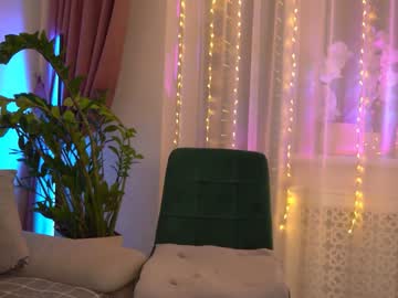 girl
        sweety_rinushka_ cam image #3278716