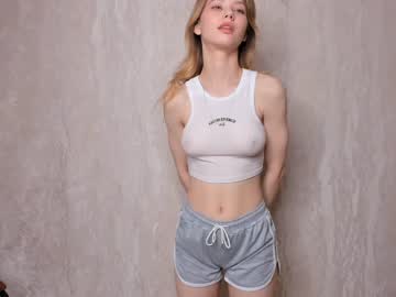 girl
        olivia_madyson cam image #2142015
