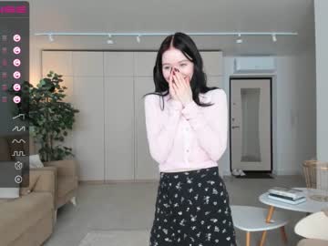 girl
        oki_dokie cam image #1760897