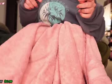 girl
        evelynpiers cam image #3101886