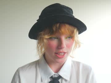 girl
        sisypheanlove cam image #1597391