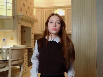 girl
        shirleywhitney cam image #3271937