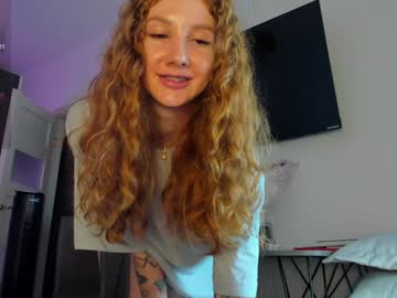 girl
        jerkoffstation cam image #4965714