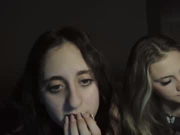 girl
        chloexbennett cam image #3460816