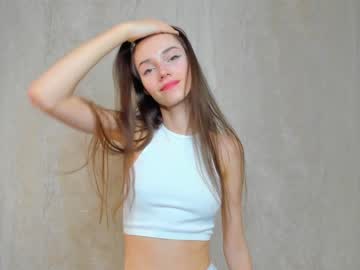 girl
        cutie_ghostie cam image #3514733