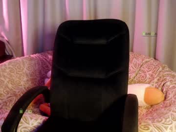 girl
        your_asya cam image #1649400