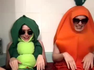 girl
        littlesugarpea cam image #1875053