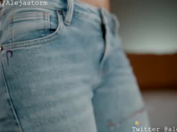 girl
        alejastorm cam image #4387265