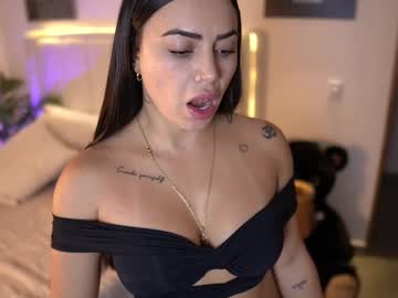 girl
        ashlyeroberts01 cam image #6118687