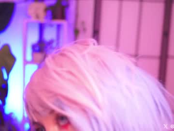 girl
        kittymolly_ cam image #4437991