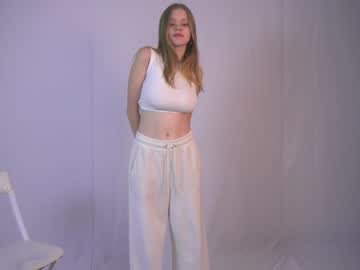 girl
        lover_chill cam image #2964641