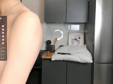 girl
        chelseahayne cam image #5403160