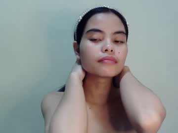 girl
        urprettydoll cam image #3466111