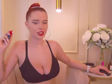 girl
        gwenbanks cam image #5743348