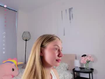 girl
        katysha_ cam image #6832025