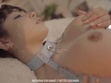 girl
        soulvanah cam image #1059683