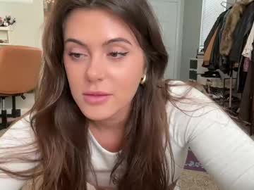 girl
        lexasworld1 cam image #5281585