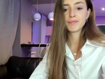 girl
        coy_amina_ cam image #202918