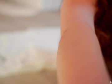 girl
        rosyemily cam image #6215971