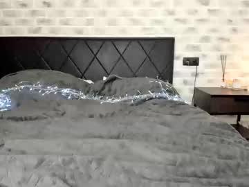 couple
        vivi_beam cam image #410442