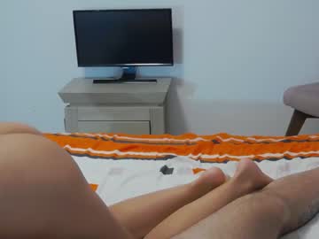 couple
        hellen_show cam image #3742943