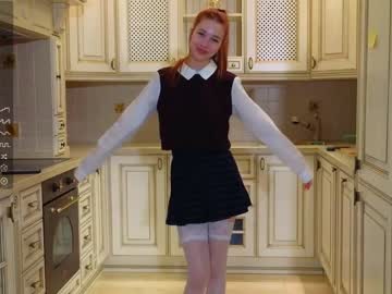 girl
        shirleywhitney cam image #2878339