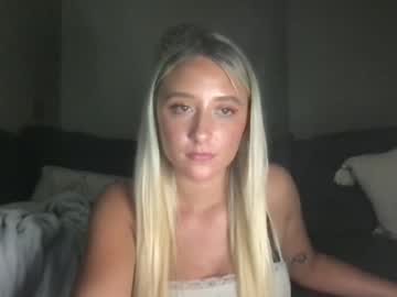 girl
        alex499990 cam image #1696032