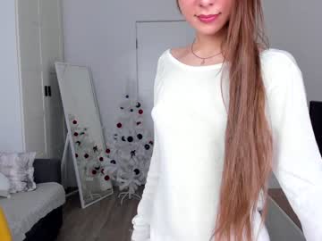 girl
        elannand cam image #2960272