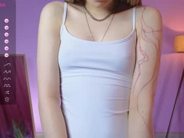 girl
        alisia_spinnet cam image #3047393