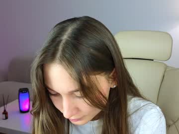 girl
        ambertan1 cam image #5988795