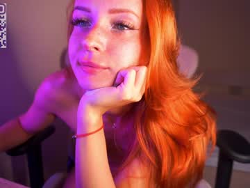 girl
        lubafox cam image #4788653