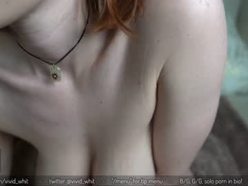 girl
        vivid_whit cam image #4025917