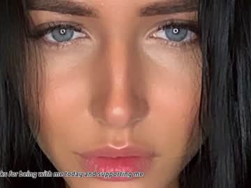 girl
        cherry_beauty cam image #350397