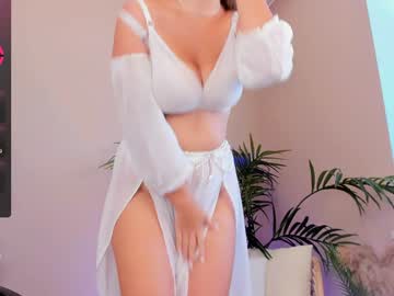 girl
        harley_blanco cam image #4476333